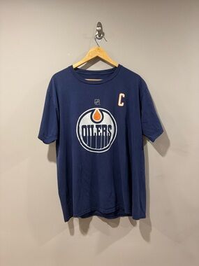 Fanatics Branded Edmonton Oilers Connor McDavid T-Shirt